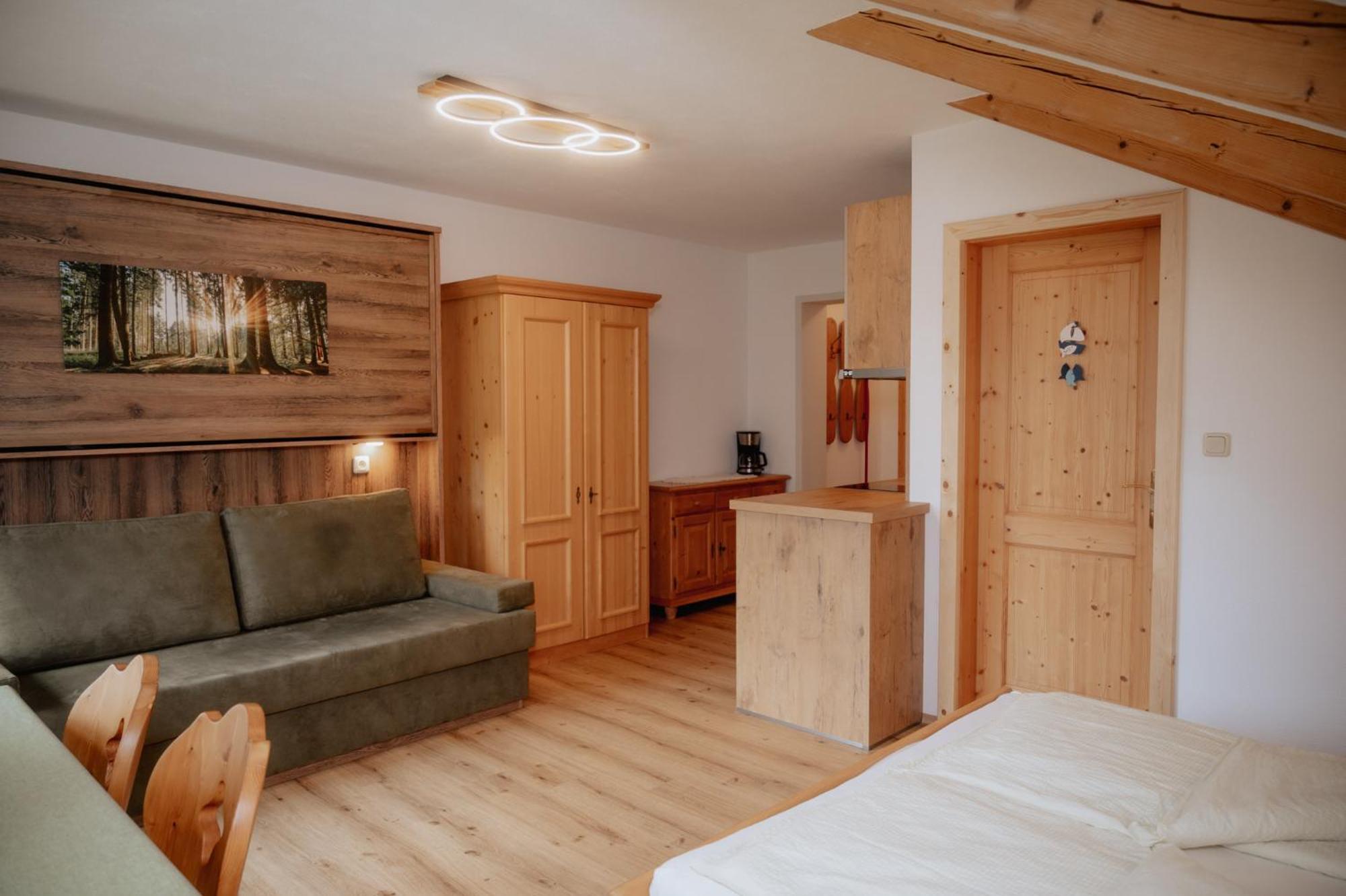 Farm stay Biobauernhof Poidlbauer *
